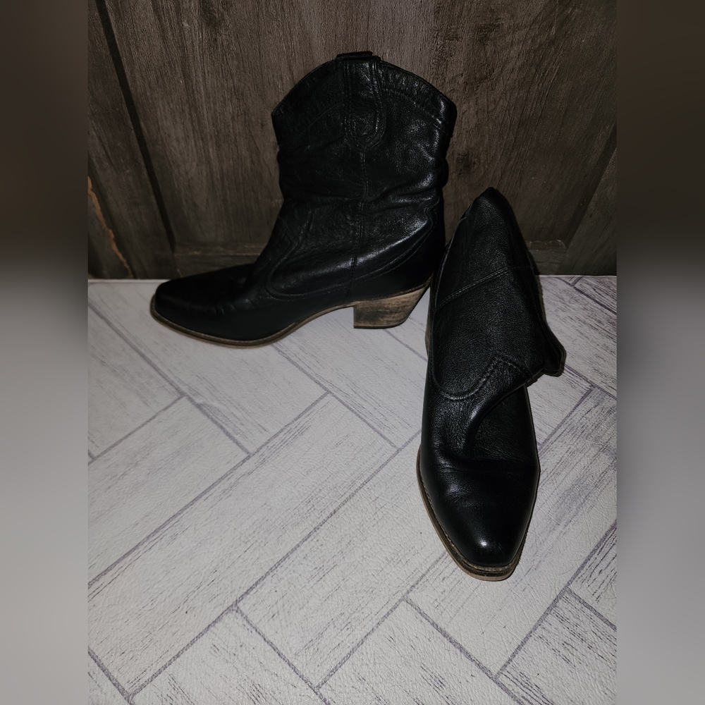 Aldo boots size 37